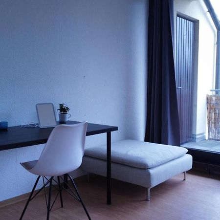 Budget Suite Mit Balkon - Privatzimmer In Wohnung - Netflix & Minibar Inklusive Koblenz (Rhineland-Palatinate) Exterior foto
