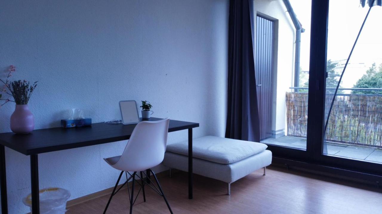 Budget Suite Mit Balkon - Privatzimmer In Wohnung - Netflix & Minibar Inklusive Koblenz (Rhineland-Palatinate) Exterior foto